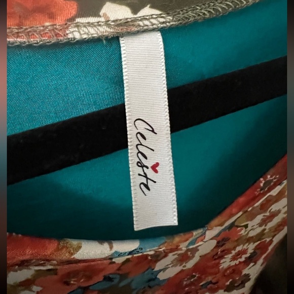 Celeste Floral Blouse Size 1X - Picture 3 of 3